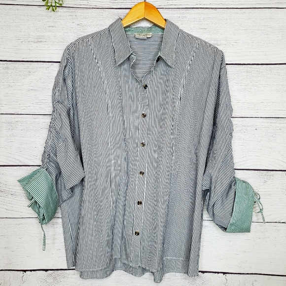 Striped Button-Up Women's Top - Picture 2 of 5